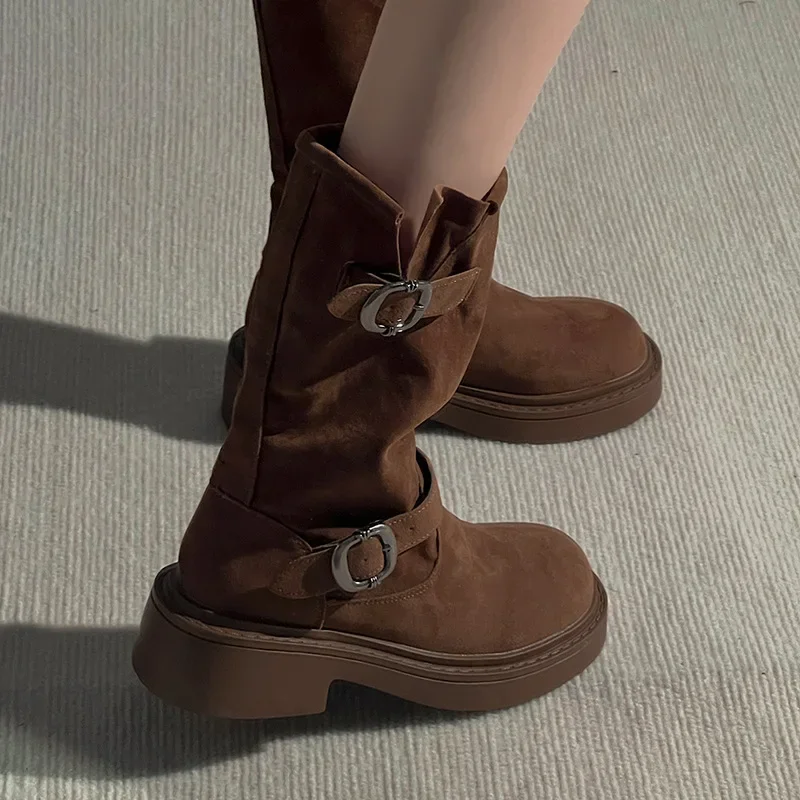Женские ботинки на платформе замшевые зимние туфли до середины икры среднем