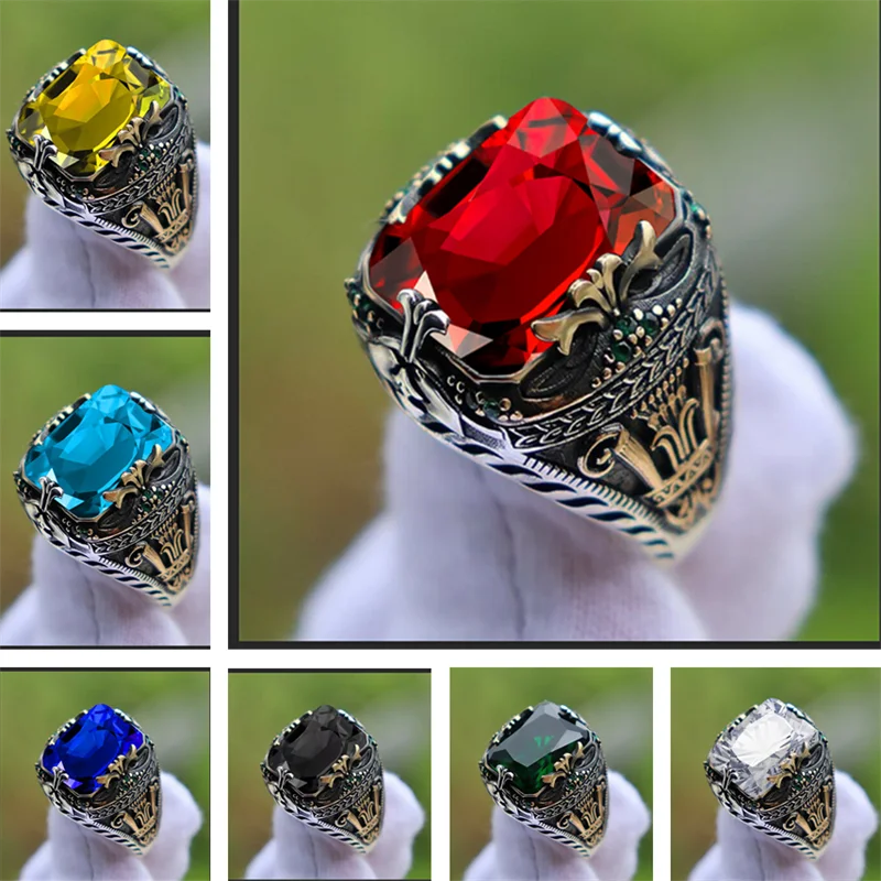 

Inlaid Emerald Men's Luxury Ring Personality Retro Domineering Square Gemstone Ring To Attend The Banquet Party Business Jewelry