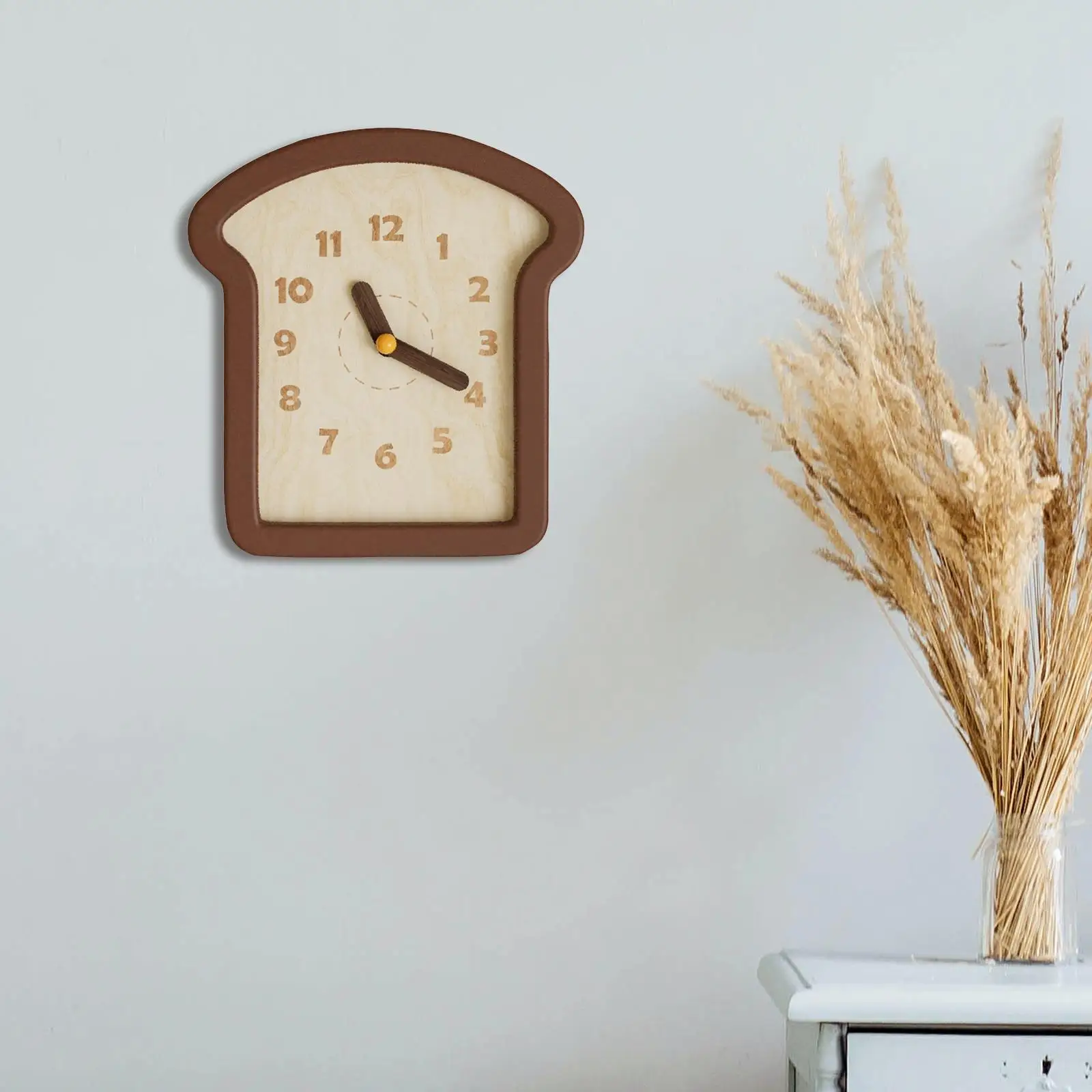 Деревянные настенные часы в форме тостов креативные бесшумные для кухни
