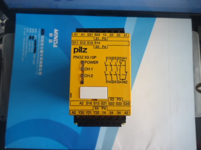 

Фонарь PNOZX3.10P 777314 PU3Z 775507 PNOZXV3 774542