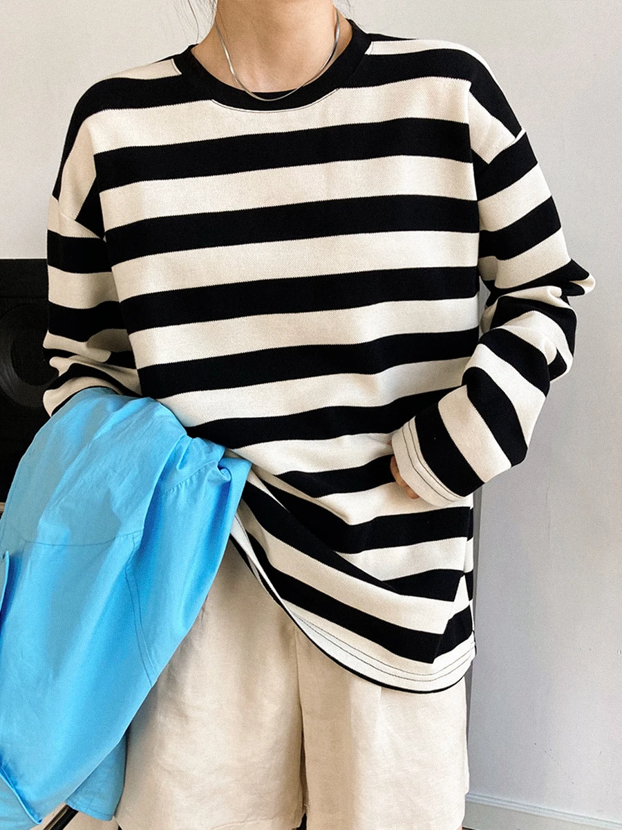 Футболка женская в белую полоску свободная рубашка топ винтажном стиле