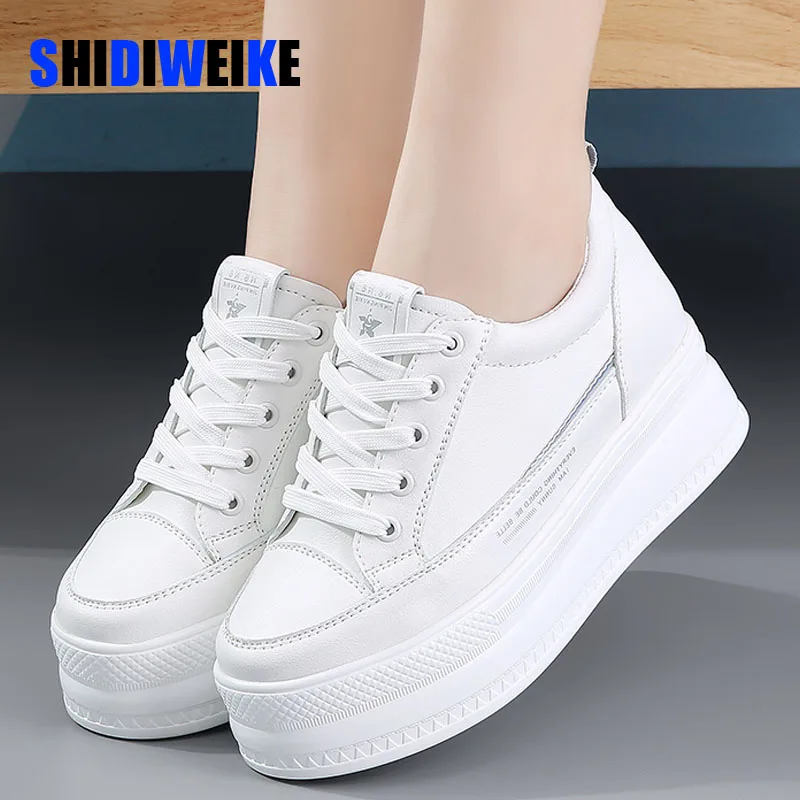 

SDWK 7cm Microfiber Leather Women Casual Shoes White Platform Wedge Hidden Heel Shoes White Shoes Chunky Sneakers Skateboard