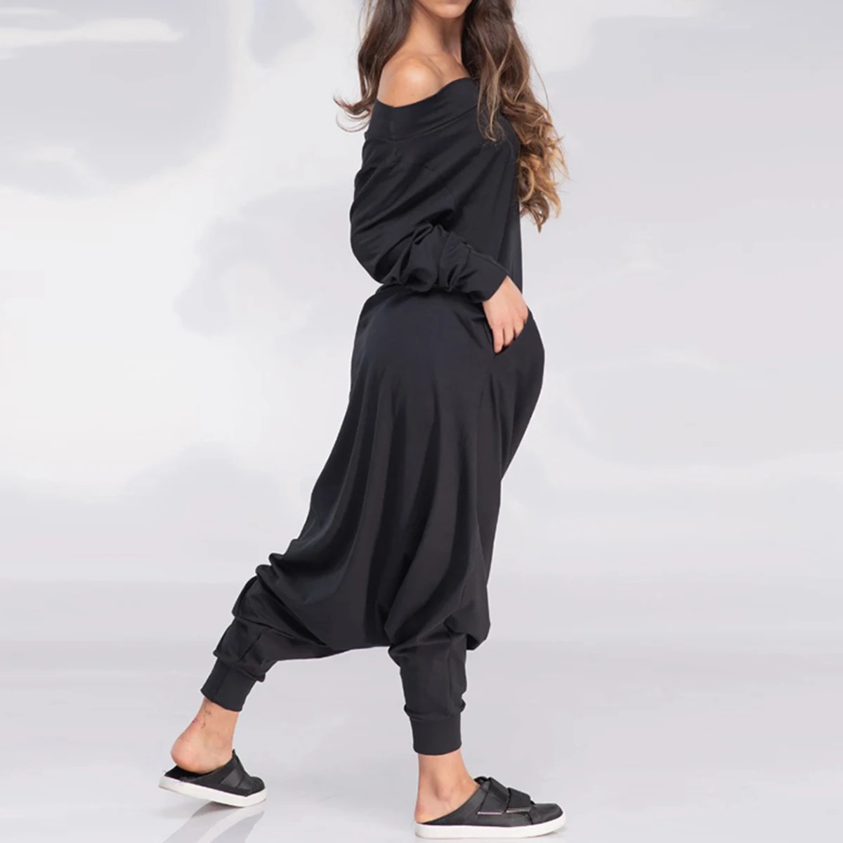

Oshoplive Female Loose Jumpsuits Fashion Casual Long Sleeves Pockets Off-The-Shoulder Jump Suits For Women 2022 New