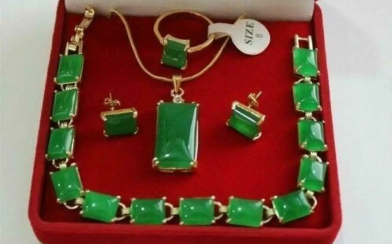 

18K GP Natural Green Jade Pendant Necklace Bracelet Earring Ring Set AAA