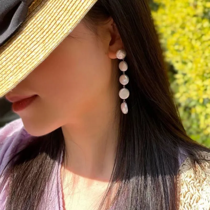 

Женские серьги-подвески с жемчугом в стиле барокко