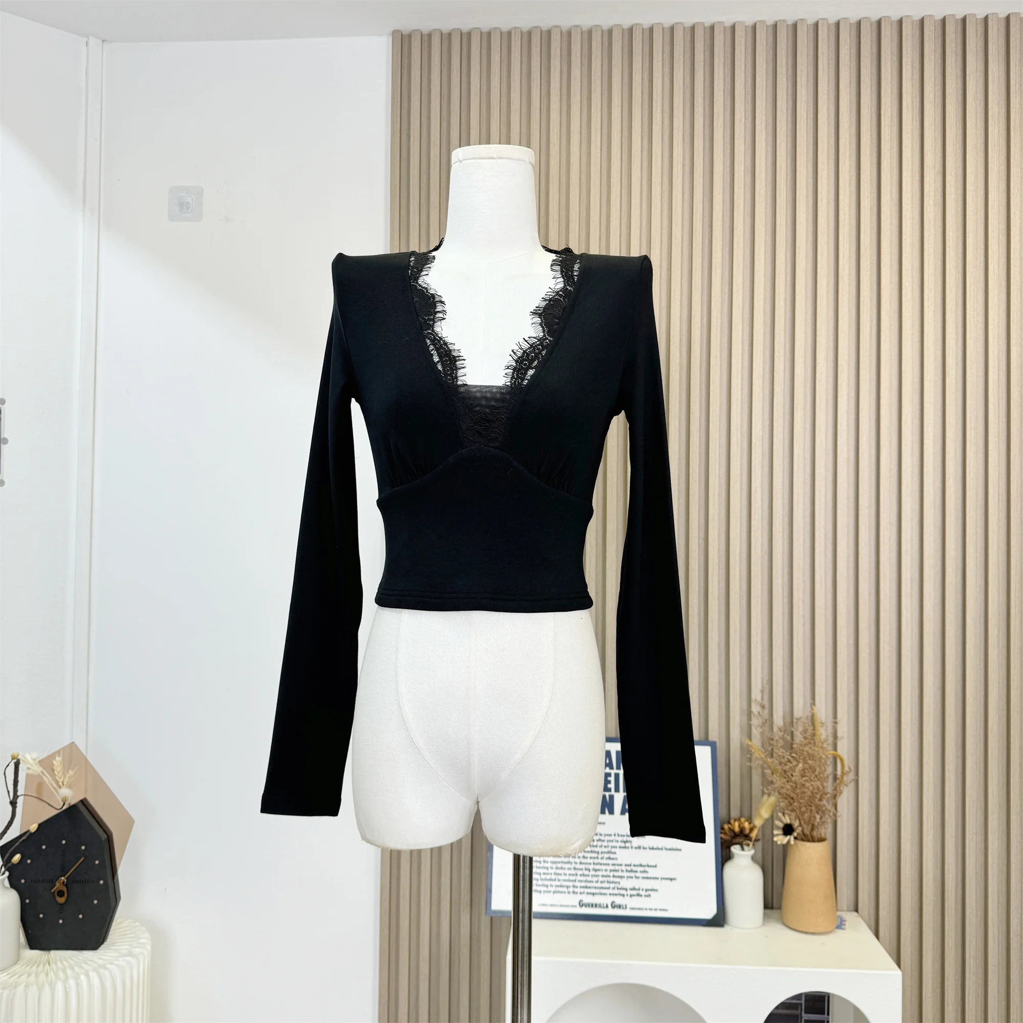 Женский кружевной лоскутный облегающий хлопковый свитер с v-образным вырезом и