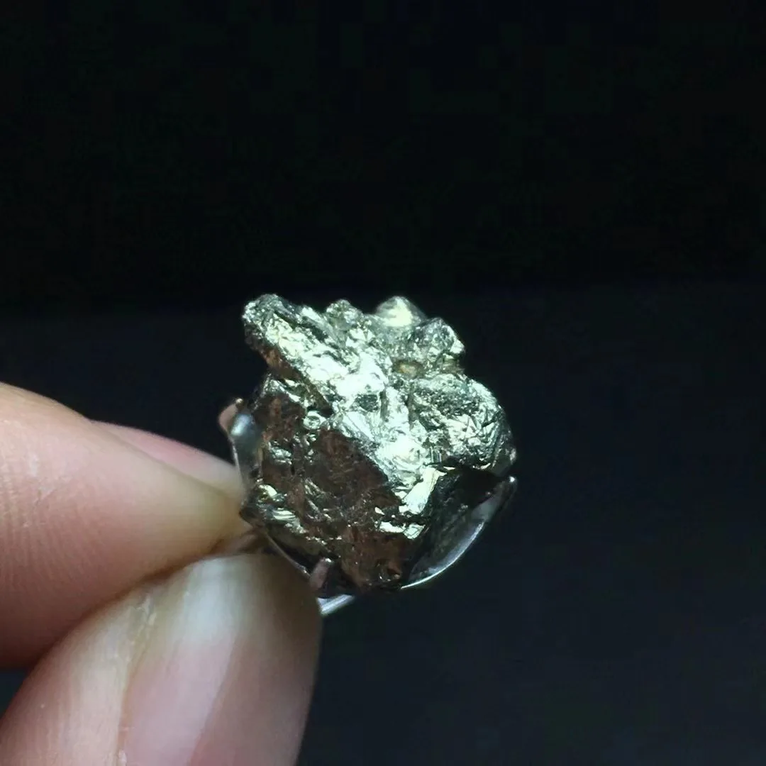 Единица цельнокроеной природной халкопиритовой кристаллической лечебной