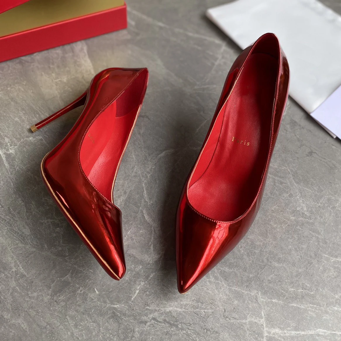 

Высококачественные женские туфли на высоком каблуке, роскошные модные женские туфли на блестящей красной подошве, классические дизайнерские туфли в стиле ретро на высоком каблуке 1483HJ