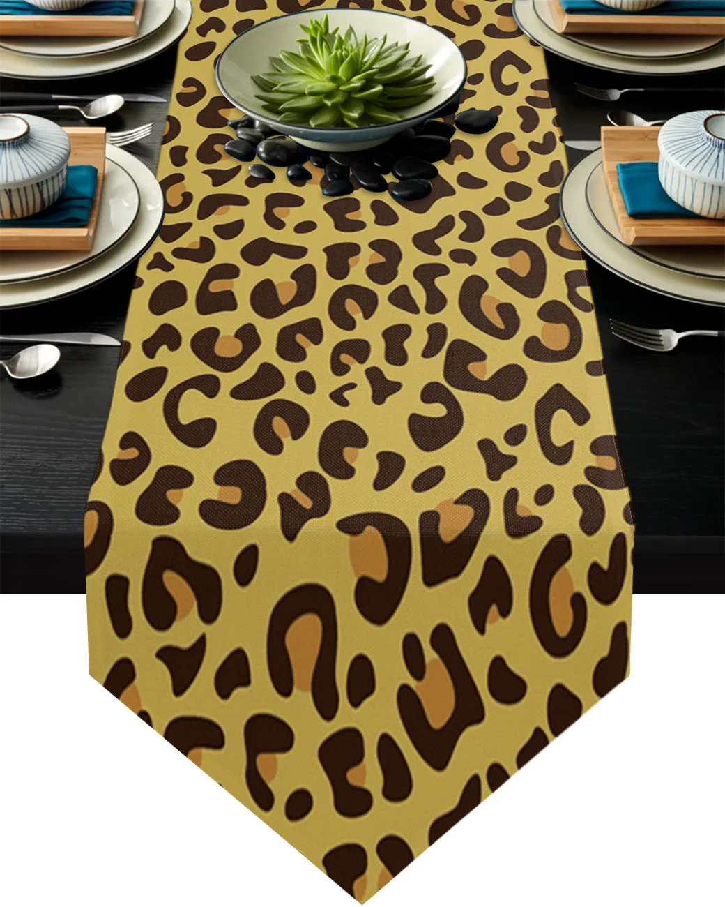 

Leopard Tiger Print Animal Table Runners Wedding Table Decoration Coffee Table Decor Printed Tablecloth for Kitchen Table Runner