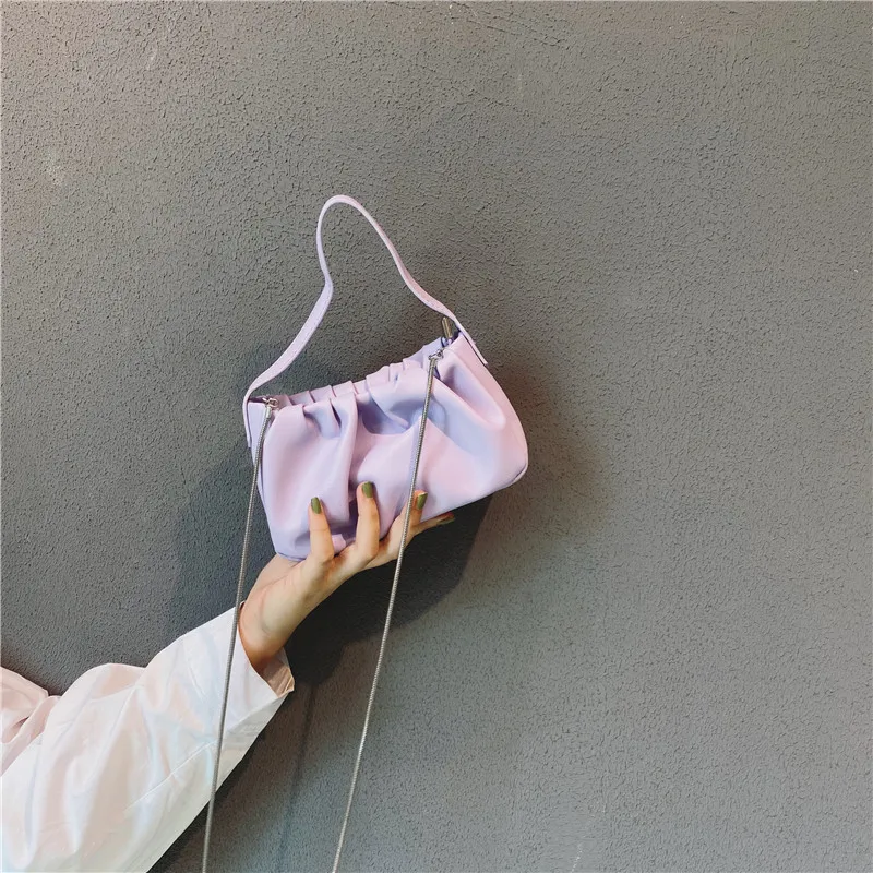 

Женская сумка-почтальонка на одно плечо, с цепочкой