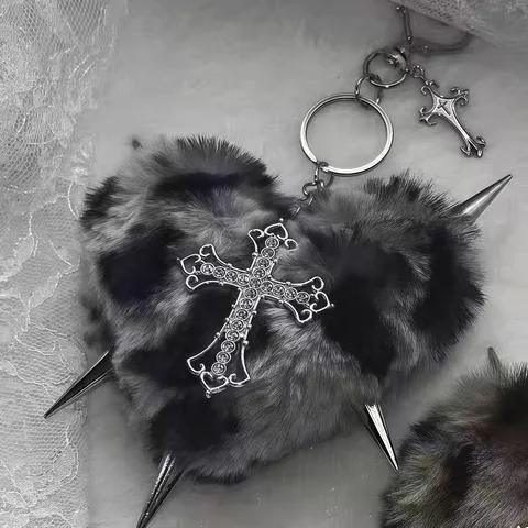 Брелок панк с леопардовым принтом