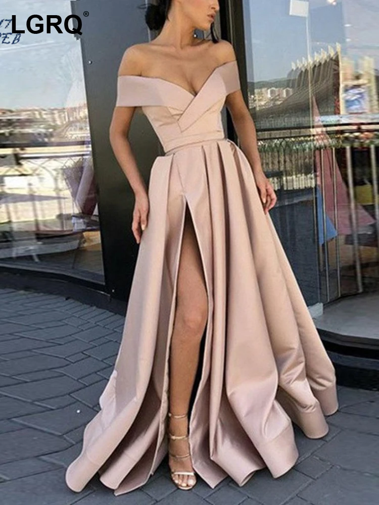 

Женское платье с V-образным вырезом, до пола