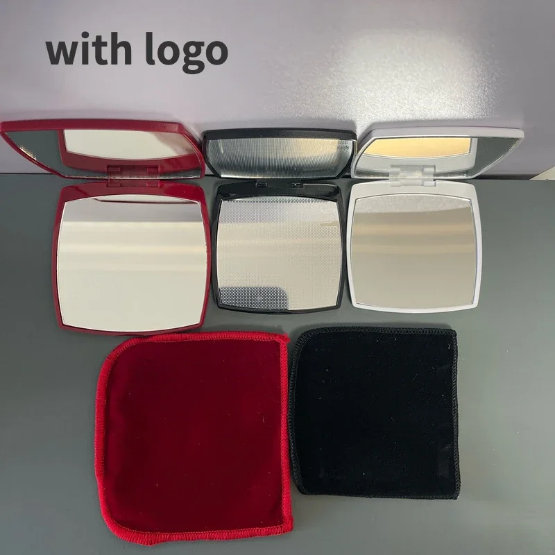 

Brand Makeup Mirror WIth dusk bag