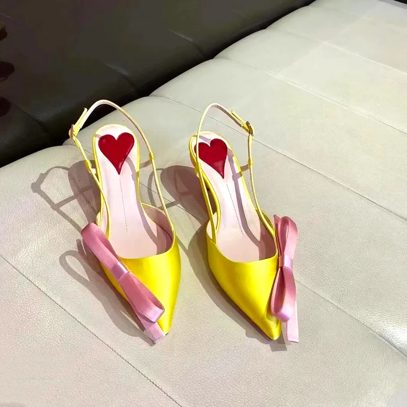 

Yellow Pointed Toe Bowknot Satin Cat Heel Sandals Woman Summer 2023 Heart Color Matching Buckle Strap Closed High Heel Shoes