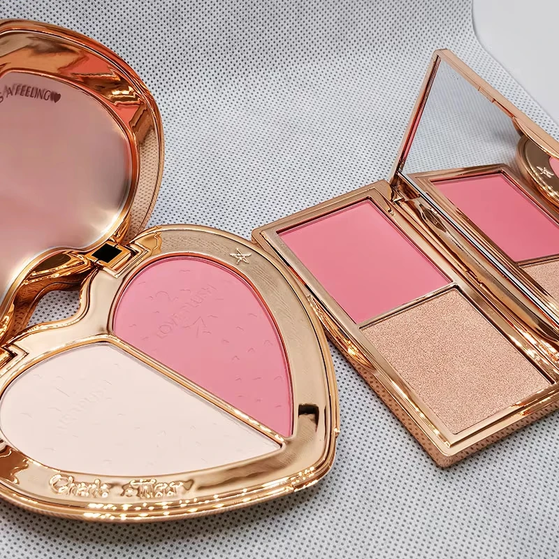 Фото Набор Charlotte Tilbury: Пудра для сужения пор и румяна для лица, Шелковистые сияющие румяна и карандаш для губ, Бархатный стойкий макияж №4