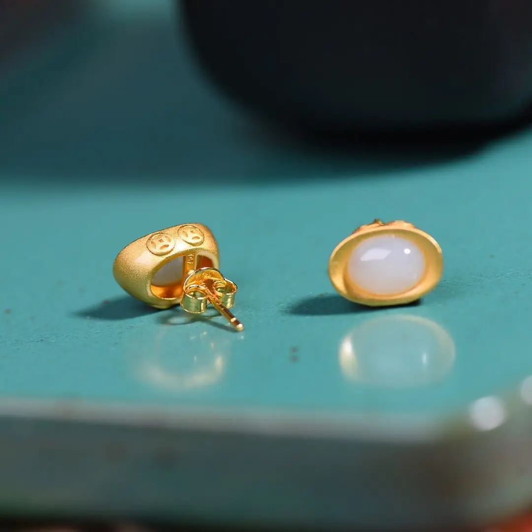 Серьги из серебра 925 пробы с белым нефритом и листьями | Украшения аксессуары