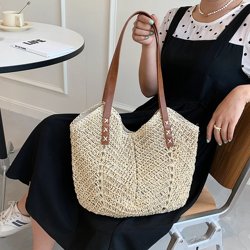 2022 New Straw Shoulder Bag Summer Handmade Straw Handbag Beach Bag Women Casual Women Rattan Handbag Fashion Woven Bag Female