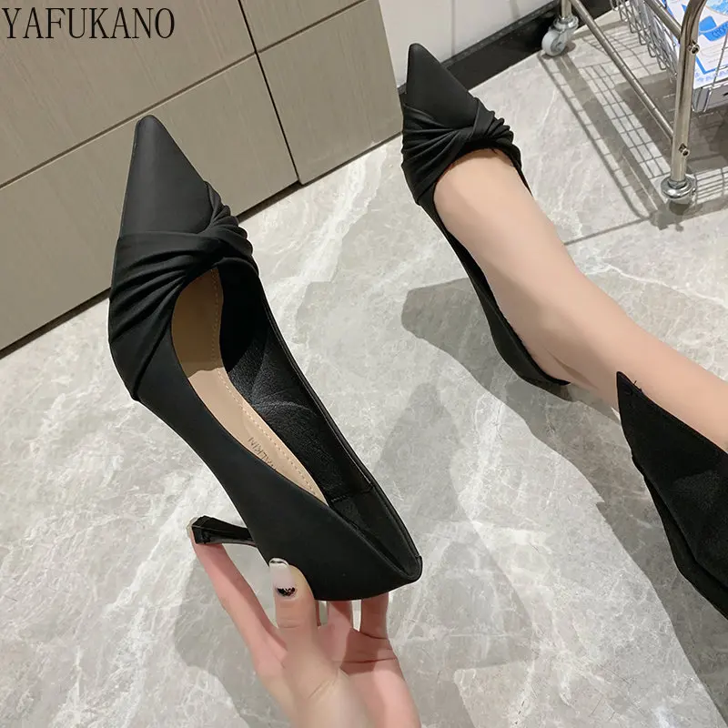 Π’ΡΡΠ»ΠΈ-Π»ΠΎΠ΄ΠΎΡΠΊΠΈ ΠΆΠ΅Π½ΡΠΊΠΈΠ΅ Π½Π° Π²ΡΡΠΎΠΊΠΎΠΌ ΠΊΠ°Π±Π»ΡΠΊΠ΅, ΠΌΡΠ³ΠΊΠ°Ρ ΠΊΠΎΠΆΠ°, Π·Π°ΠΎΡΡΡΠ΅Π½Π½ΡΠΉ Π½ΠΎΡΠΎΠΊ, ΡΠΎΠ½ΠΊΠΈΠΉ ΠΊΠ°Π±Π»ΡΠΊ, ΠΎΠ΄Π½ΠΎΡΠΎΠ½Π½ΡΠ΅, ΡΠΎ ΡΠΊΠ»Π°Π΄ΠΊΠ°ΠΌΠΈ, 33 Π’ΡΡΠ»ΠΈ-Π»ΠΎΠ΄ΠΎΡΠΊΠΈ ΠΆΠ΅Π½ΡΠΊΠΈΠ΅ Π½Π° Π²ΡΡΠΎΠΊΠΎΠΌ ΠΊΠ°Π±Π»ΡΠΊΠ΅, ΠΌΡΠ³ΠΊΠ°Ρ ΠΊΠΎΠΆΠ°, Π·Π°ΠΎΡΡΡΠ΅Π½Π½ΡΠΉ Π½ΠΎΡΠΎΠΊ, ΡΠΎΠ½ΠΊΠΈΠΉ ΠΊΠ°Π±Π»ΡΠΊ, ΠΎΠ΄Π½ΠΎΡΠΎΠ½Π½ΡΠ΅, ΡΠΎ ΡΠΊΠ»Π°Π΄ΠΊΠ°ΠΌΠΈ, 33