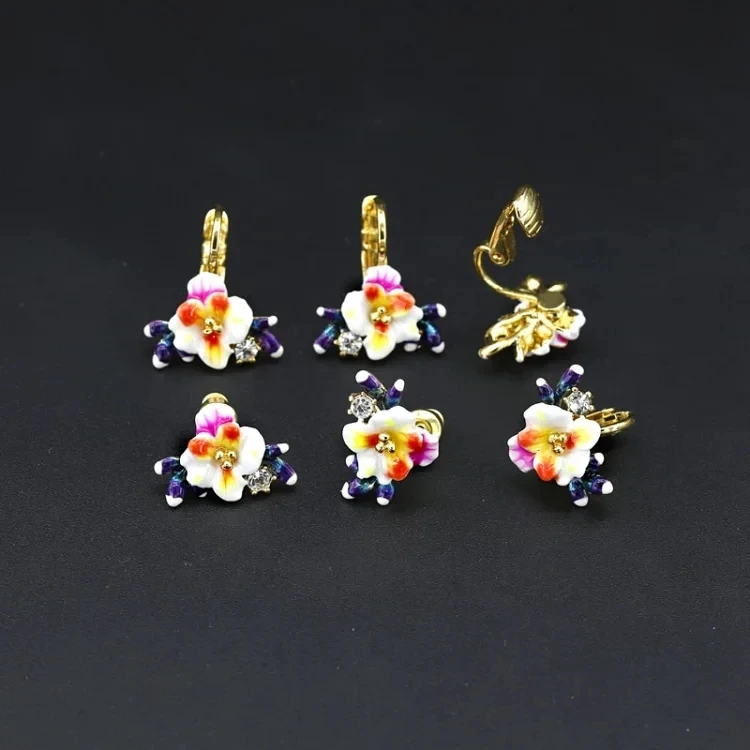 

Эмалированные глазурованные Разноцветные серьги в форме цветка Корейская версия простые и маленькие трехмерные лепестки серьги-гвоздики для ушей клипсы для ушей подвесные