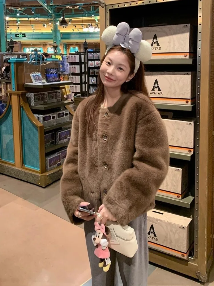 Верхняя одежда из искусственного меха норки женская короткая зимняя 2024