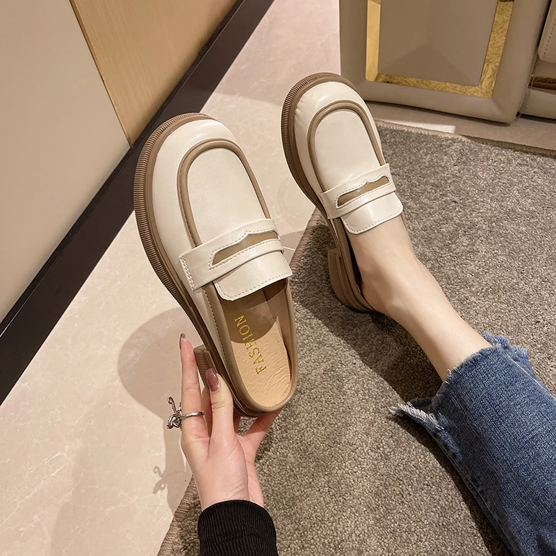 

Новинка лета 2022, модные сандалии Baotou с круглым носком, подходящая ко всему верхняя одежда, женская обувь на толстом каблуке в Корейском стил...