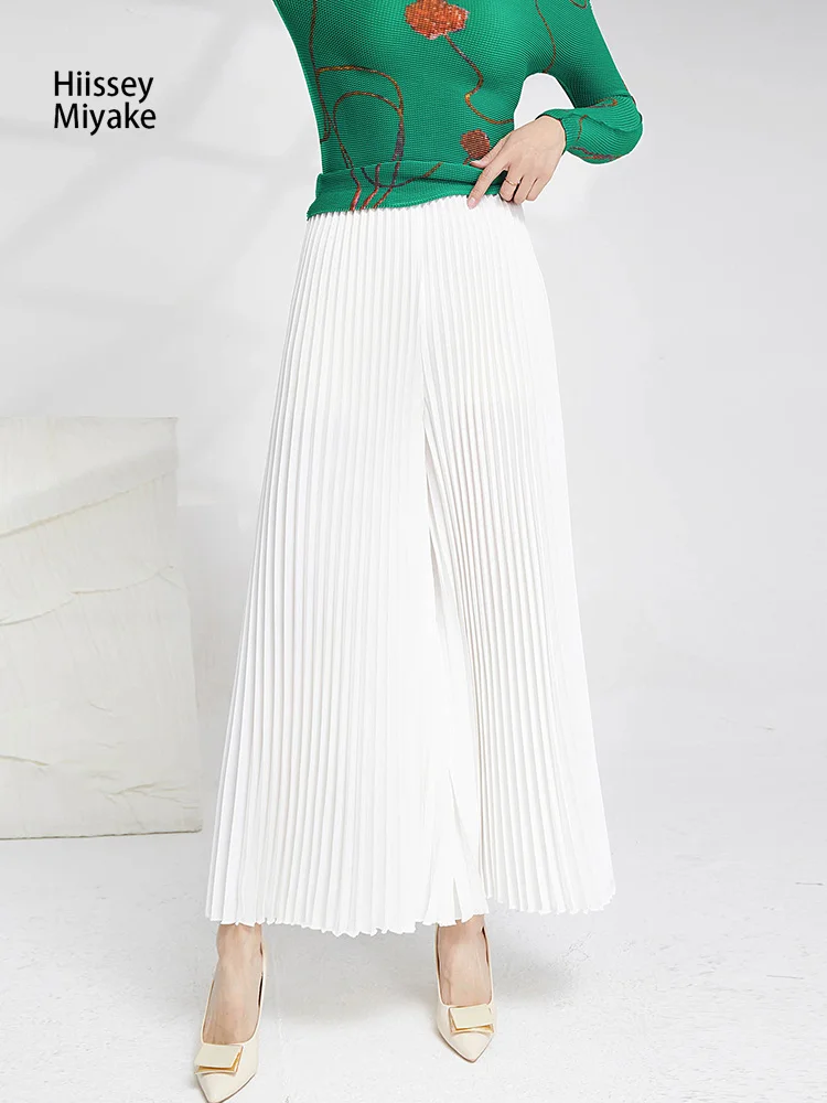

HiIssey Miyake 2023 Fashion Design Spring Women's New Solid Color Loose Type Generous Mature Style Pleated Casual Trouser Skirt