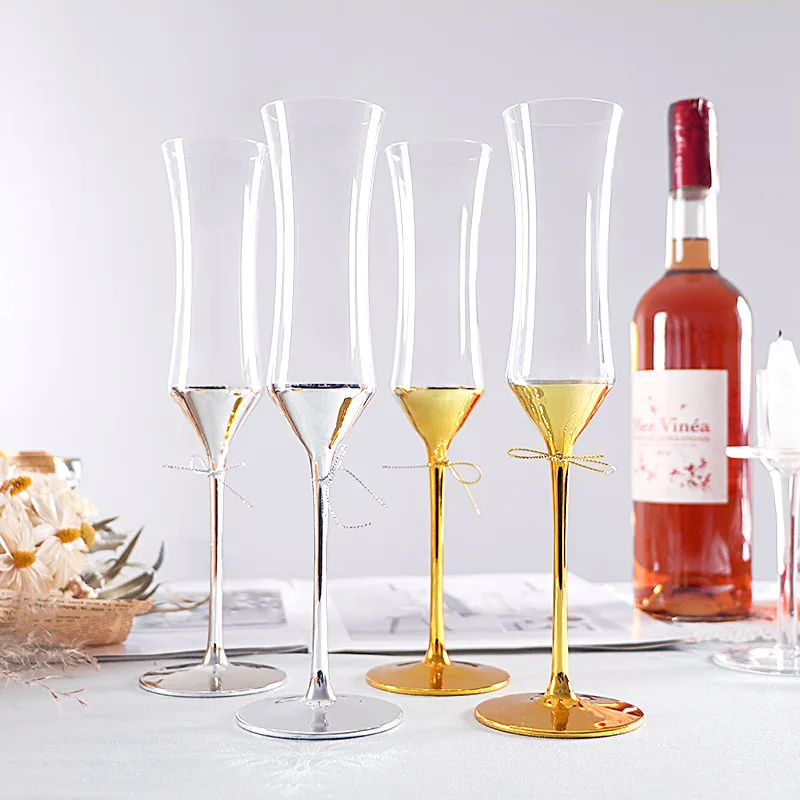 

Simple wind blown waist crystal glass, wedding banquet champagne glass, creative wine gift box.