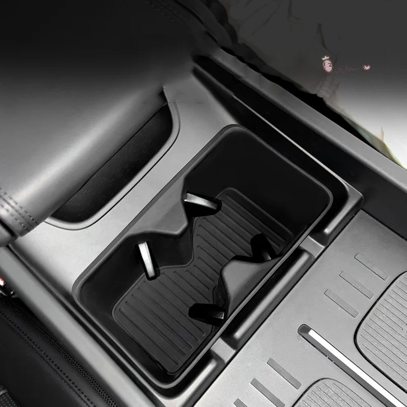 

Прочный силиконовый держатель для чашки для Hyundai Santa Fe 2024 и 2025 автомобильных аксессуаров