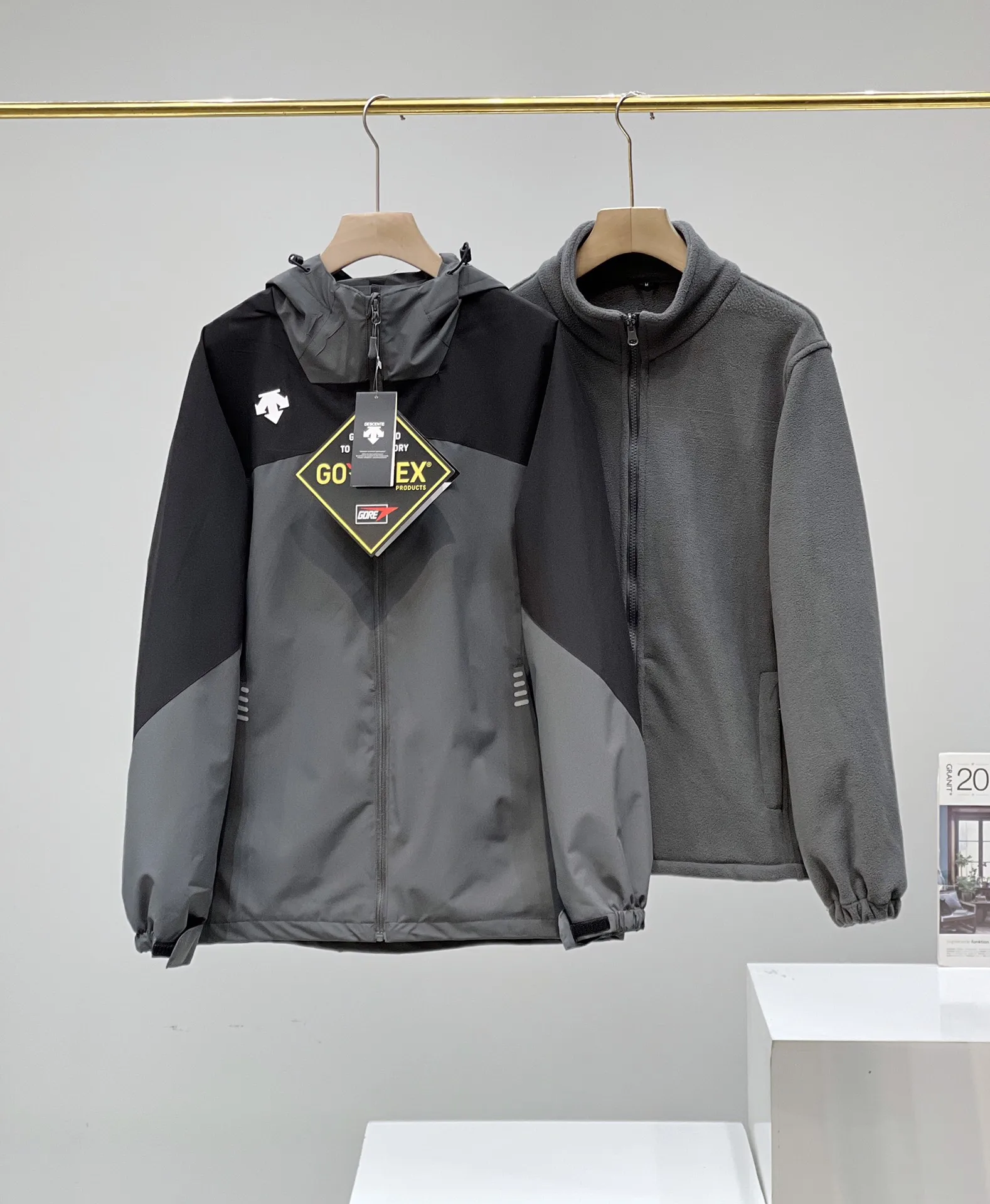 DESCENTE Модные повседневные куртки