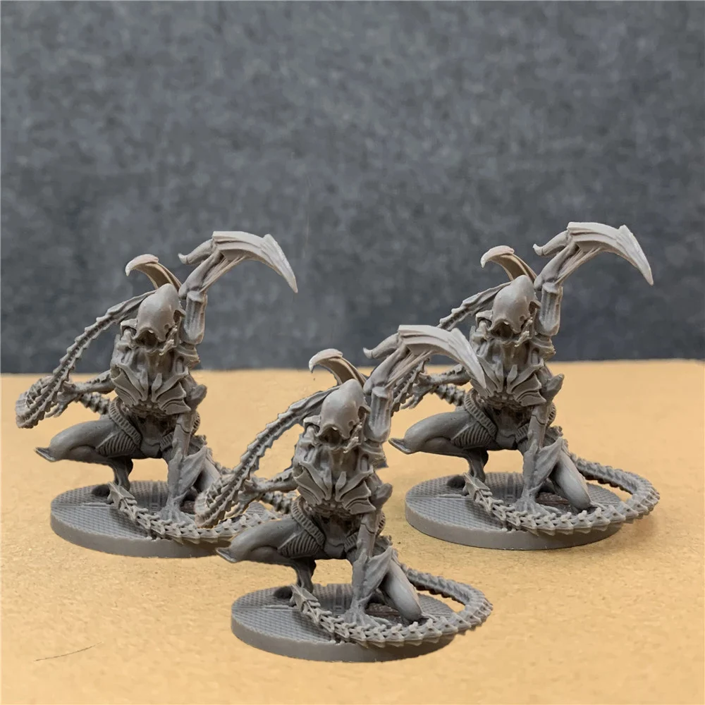 3 шт. миниатюрные настольные игры инопланетянин немезис |