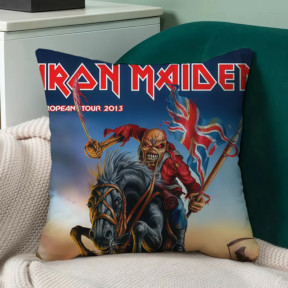 

Наволочка M-Maiden с принтом 30x30 см