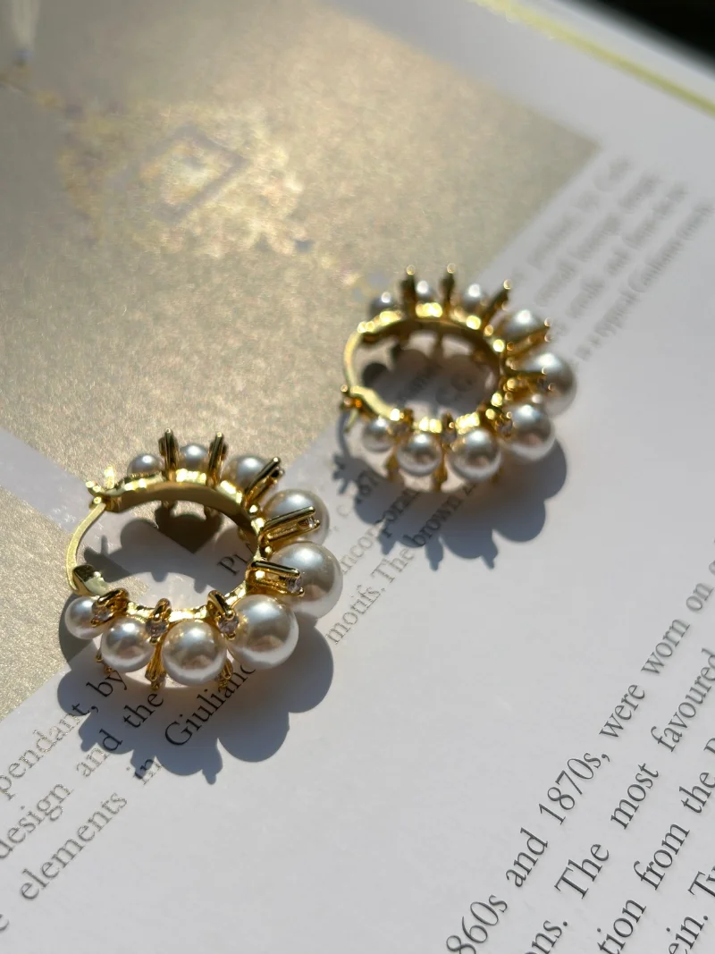 

Timeless Wonder Fancy Zirconia Faux Pearl Geo Hoop Earrings for Women Designer Jewelry Punk Luxury Brand Goth Rare French 2462