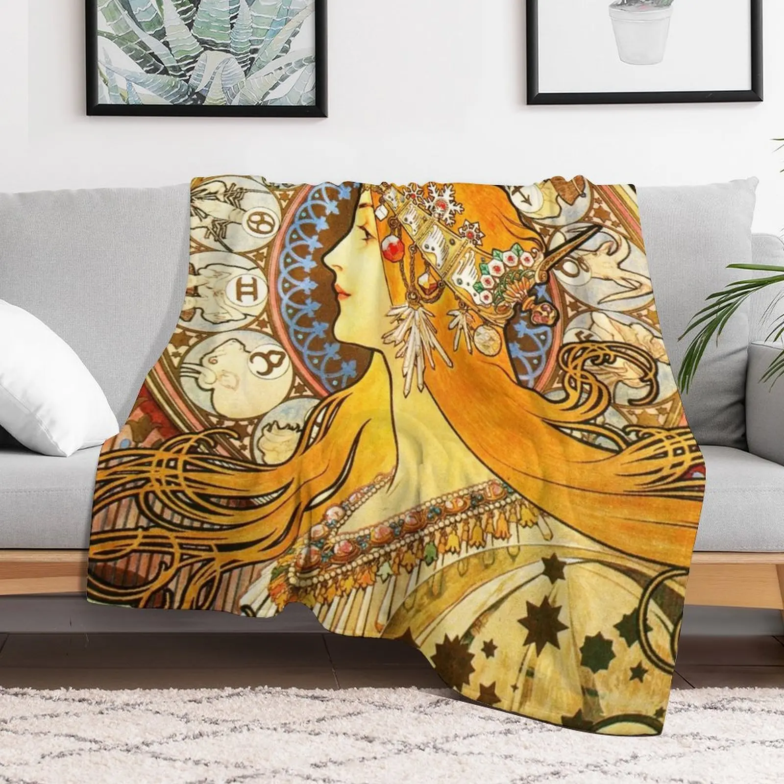 Фото Декоративный мягкий плед La Plume Zodiac - Alphonse Mucha для дивана или кушетки №2