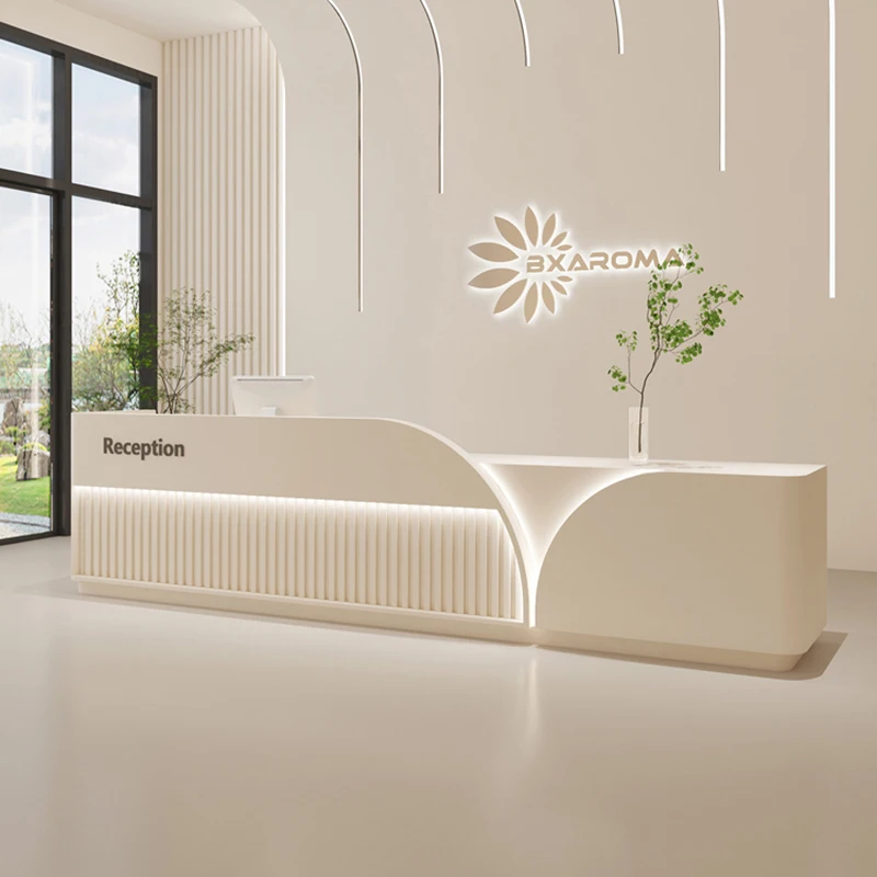 Столешница регистрации в современном стиле касса для салона одежды стойка