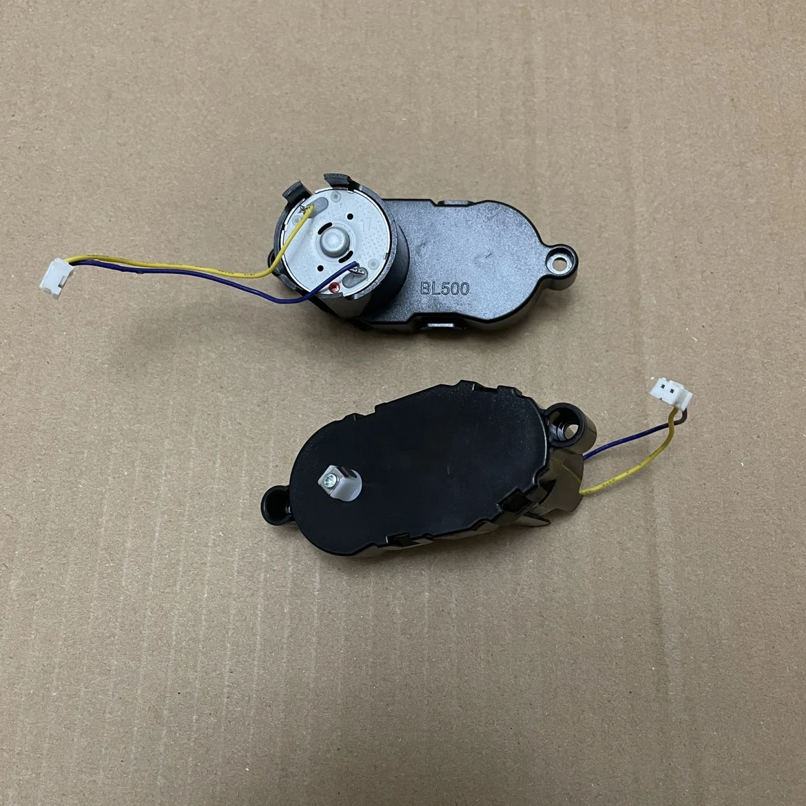 BL500-T3 BL500-T2 Мотор боковой щетки для Redmond Rv R500 RV-R450 RV-R500 Cecotec Conga 1290 1390 1490 1590 even-r500