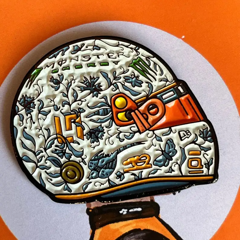 

Эмалированная булавка для шлема Lando Norris Hungary GP 2024 F1