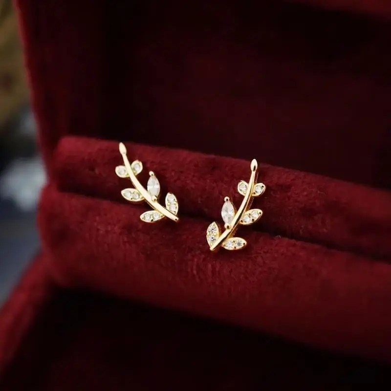 Copper Plated With Silver Leaf Stud Earrings Shiny Zircon Personality Simple Female Wedding Party Jewelry Gift