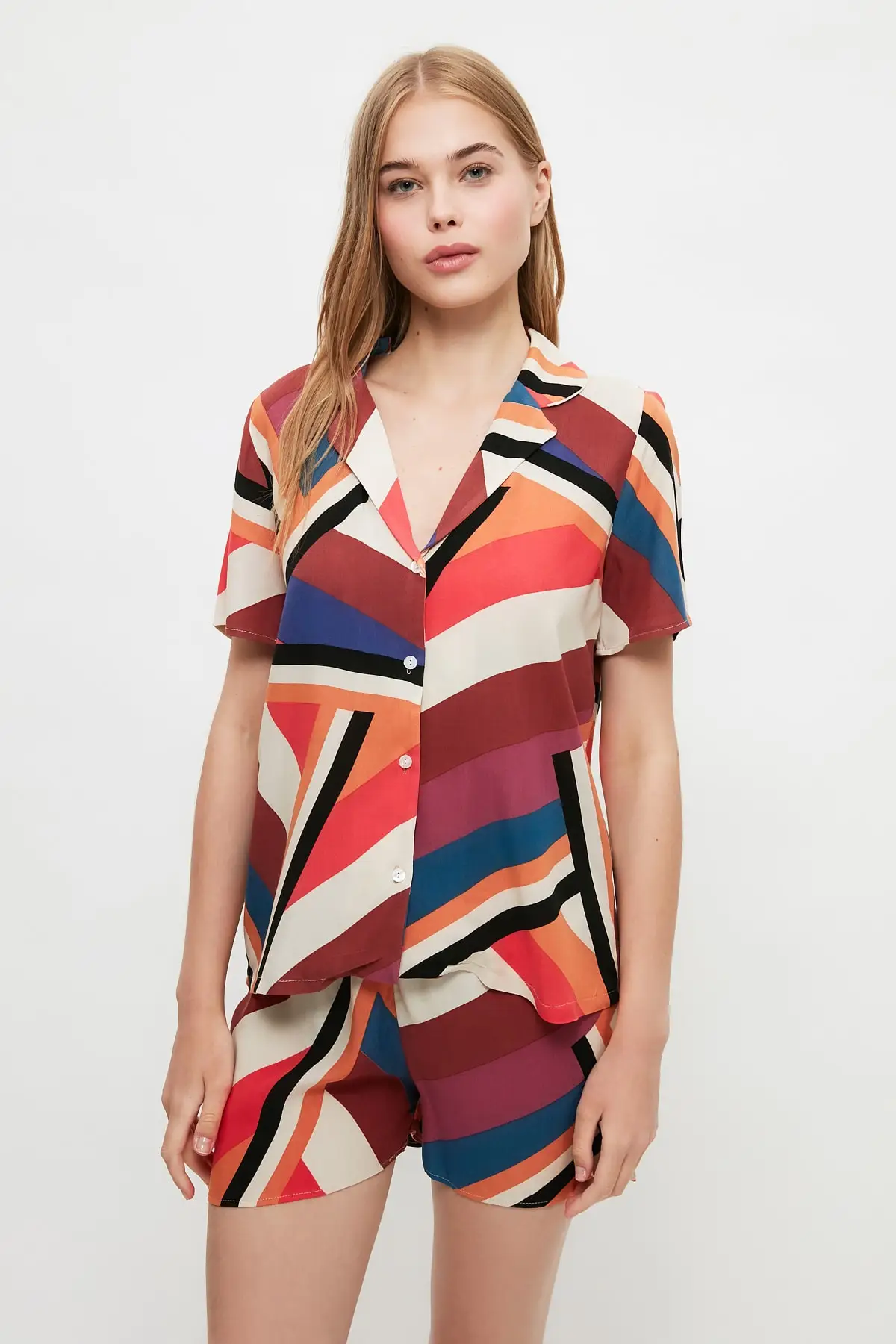 

Trendyol With Color Block Woven Pajamas set THMSS21PT1527