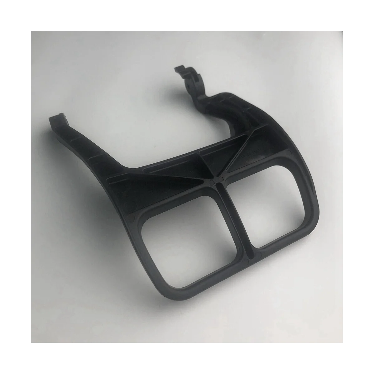 Защита ручки крыла подходит для креплений тормозной перегородки STIHL MS341 361