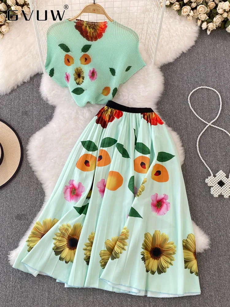 

GVUW Vintage Casual Women Two-piece Set Short Sleeve Top Pleated High Waist Loose Skirt Sets Print Spring Summer 2023 New SN1130