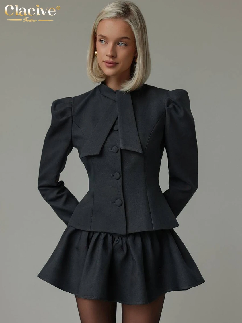 Фото Clacive Fashion Slim Серый офисный комплект из 2 предметов для женщин 2025 Элегантная рубашка с длинным рукавом и мини-юбкой с высокой талией Женский комплект №1