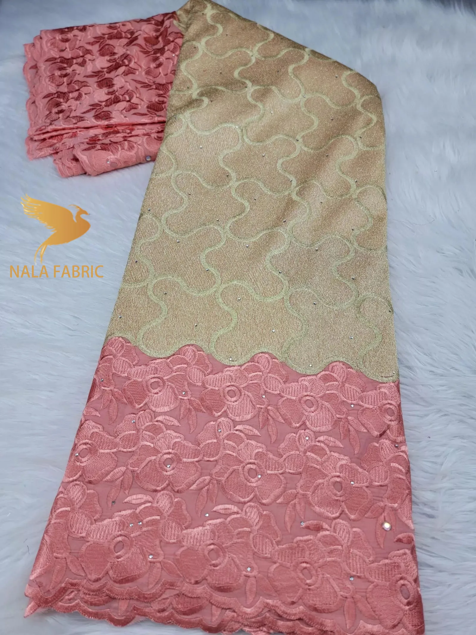 

Latest Big Nigerian African Dry French Laces Fabrics 2021 2022 High Quality Lace For Women White Gold Luxury Swizerland