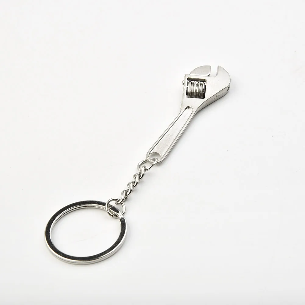 

Wrench Keychain Metal Car Key Ring Creative Fashion Silver Compact Keychain Wrench Spanner Key Chain Best Gift 11.7CM