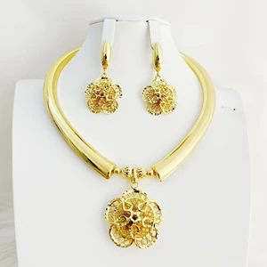 Gold Colour Plated Necklace Earring Set Beautiful Fashion Trend Sweet Romantic Party Wedding