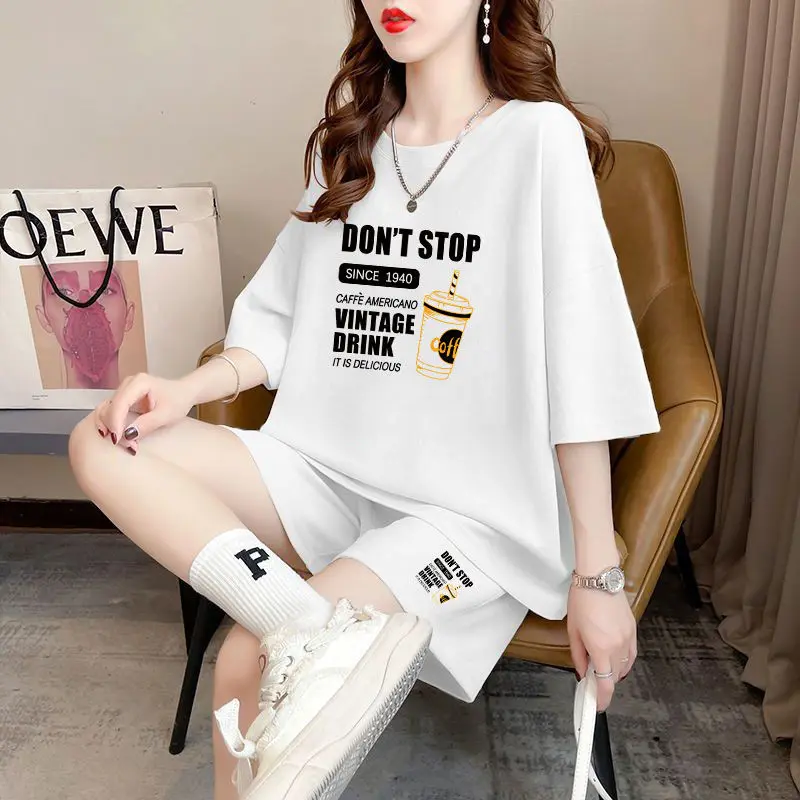 Женский модный костюм-футболка контрастных цветов с коротким рукавом Новинка