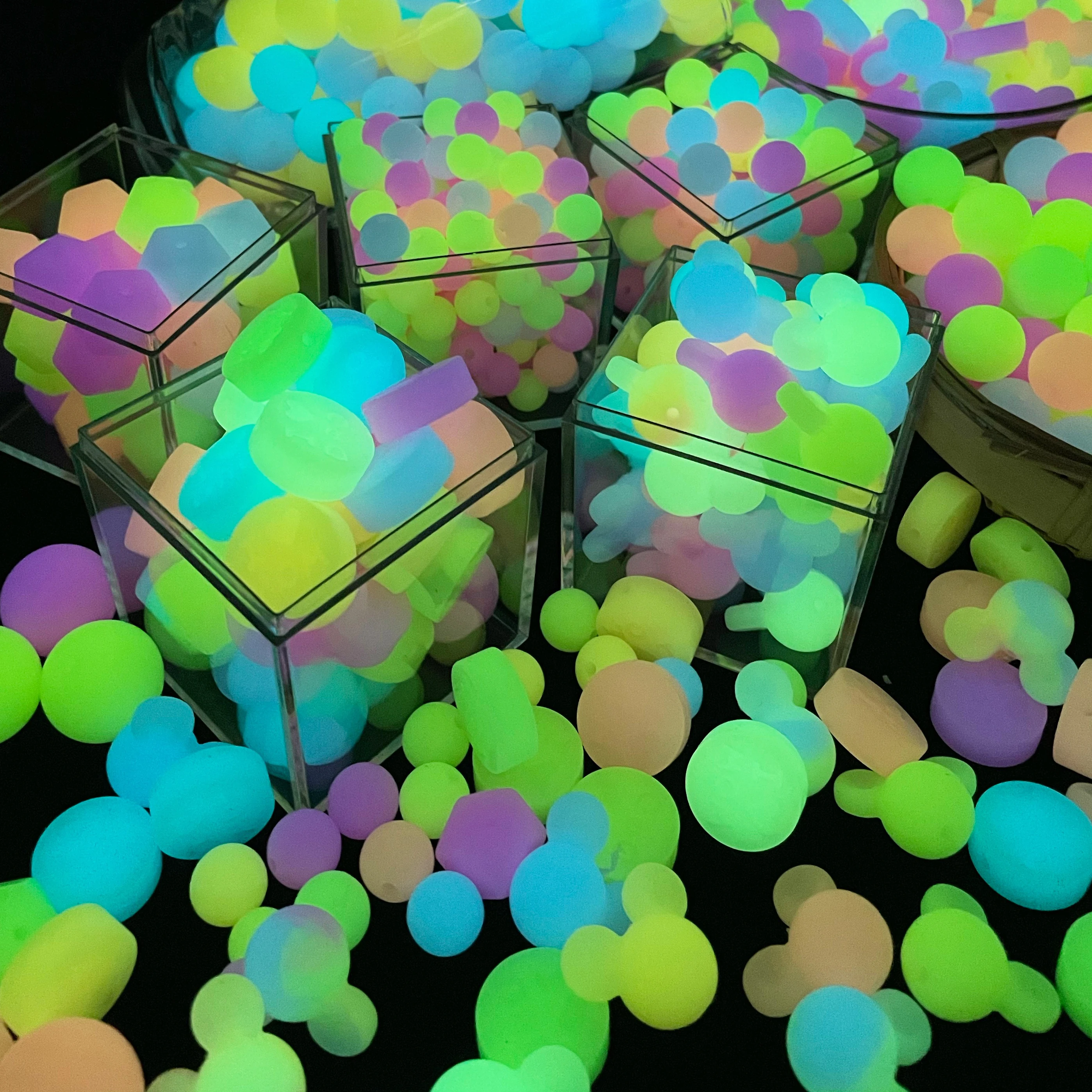 

15mm Luminous Beads 20pcs/lot Silicone Mickey Hexagon Beads Marking DIY Necklace Glow In The Dark For Gift Accessories