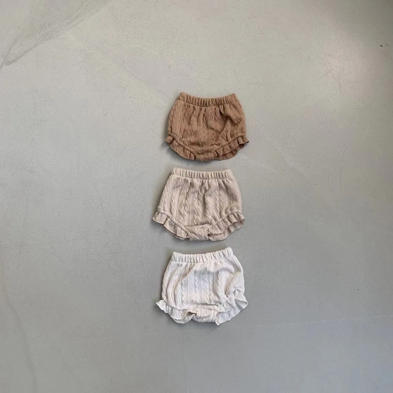 

Spring Autumn Clothes Infant Knitting Ruffle Bloomers Boy Baby Shorts Bottom Girls Summer Short Pants Kid Cotton Casual Trousers