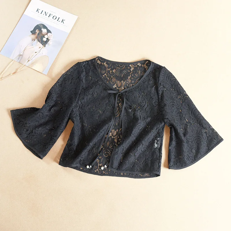 

Women Lace Hollow Embroidery Fake Collar Ladies Detachable Collar Elegant Women False Half Shirt Crop Tops Shawl Wrap