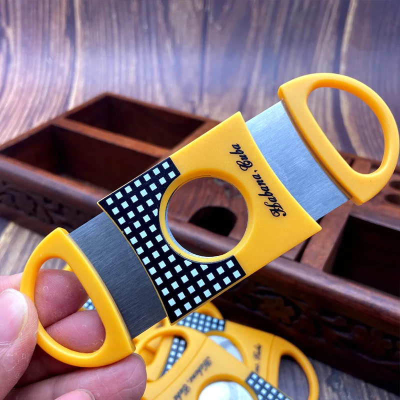 

Cigar Cutter Pocket Cigar Gadget Stainless Steel Blade Cigar Scissors for Men Boyfriend Gifts
