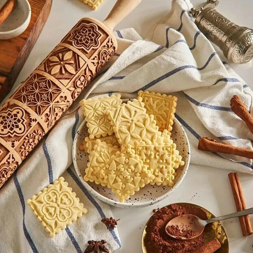 

Christmas Rolling Pins Rock Snowflake Elk Wooden Rolling Embossing Baking Cookies Biscuit Fondant Cake Patterned Roller 32*4.5cm